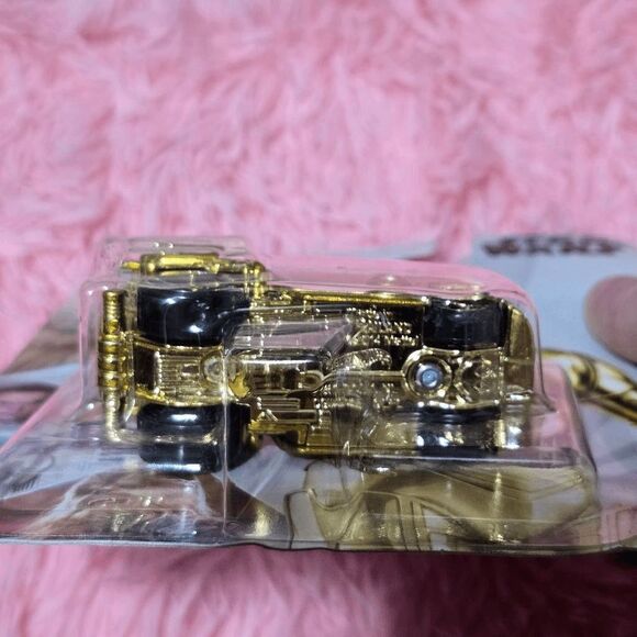 5/$25 Hot Wheels Star Wars Rogue One C-3po (Episode 7) Character Car - Picture 3 of 4